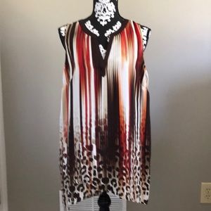 Sleeveless tunic